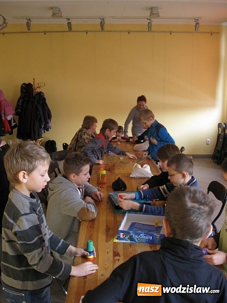 Zdjęcie w galerii na portalu naszwodzislaw.com: Dzień gier planszowych w rydułtowskiej bibliotece cieszył się dużym zainteresowaniem wiadomości z regionu