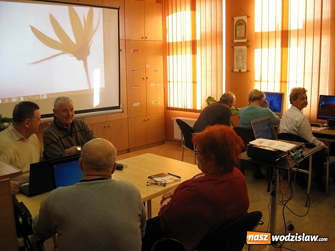 Zdjęcie w galerii na portalu naszwodzislaw.com: W Rydułtowach ruszył kurs komputerowy dla osób 50+ wiadomości z regionu