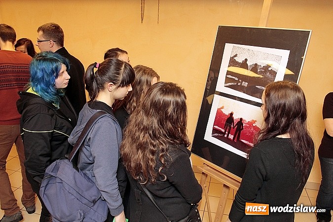 Zdjęcie w galerii na portalu naszwodzislaw.com: Raciborscy studenci prezentują swoje prace w RCK „Feniks”  wiadomości z regionu