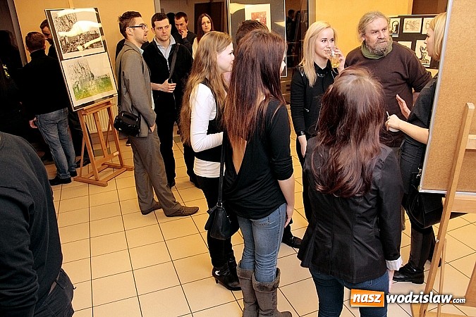 Zdjęcie w galerii na portalu naszwodzislaw.com: Raciborscy studenci prezentują swoje prace w RCK „Feniks”  wiadomości z regionu