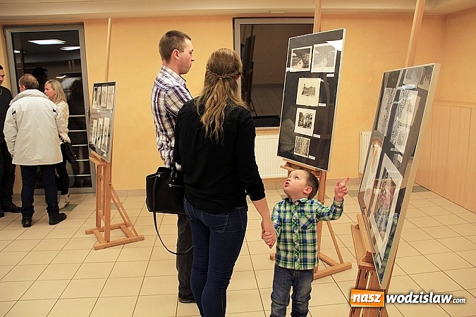 Zdjęcie w galerii na portalu naszwodzislaw.com: Raciborscy studenci prezentują swoje prace w RCK „Feniks”  wiadomości z regionu