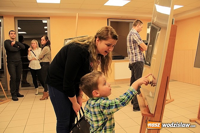 Zdjęcie w galerii na portalu naszwodzislaw.com: Raciborscy studenci prezentują swoje prace w RCK „Feniks”  wiadomości z regionu