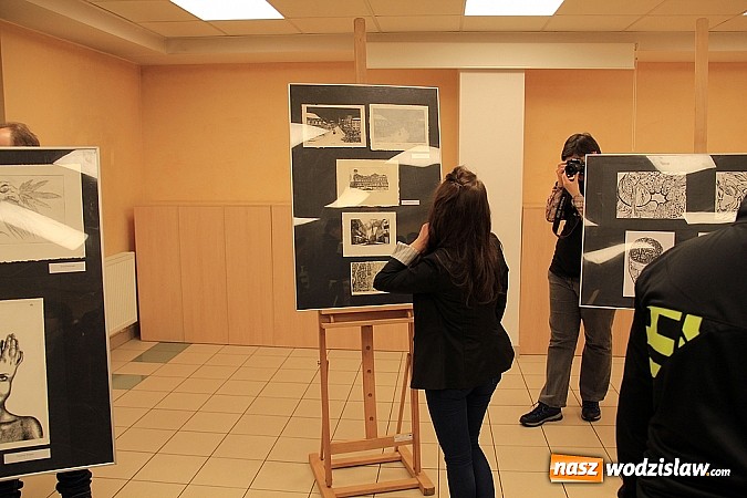 Zdjęcie w galerii na portalu naszwodzislaw.com: Raciborscy studenci prezentują swoje prace w RCK „Feniks”  wiadomości z regionu