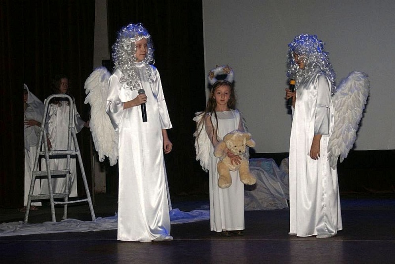 Zdjęcie w galerii na portalu naszwodzislaw.com: Festiwal widowisk jasełkowych wiadomości z regionu