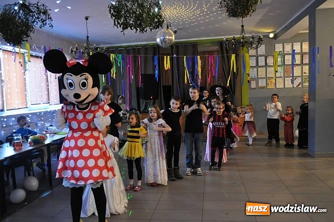 Zdjęcie w galerii na portalu naszwodzislaw.com: Karnawałowy Bal Przebierańców w WDK Olza wiadomości z regionu