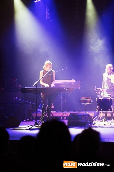 Zdjęcie w galerii na portalu naszwodzislaw.com: Gwiazdy muzyki rockowej zagościły w WCK wiadomości z regionu