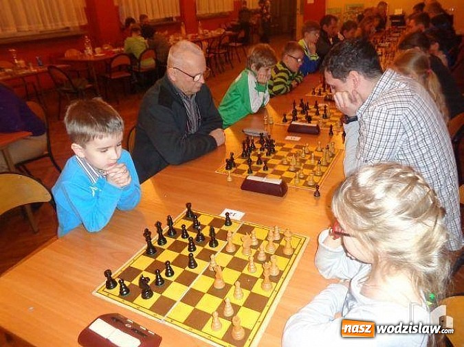 Zdjęcie w galerii na portalu naszwodzislaw.com: IV biblioteczny turniej szachowy wiadomości z regionu