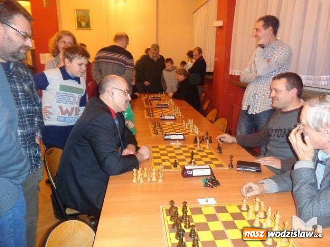 Zdjęcie w galerii na portalu naszwodzislaw.com: IV biblioteczny turniej szachowy wiadomości z regionu