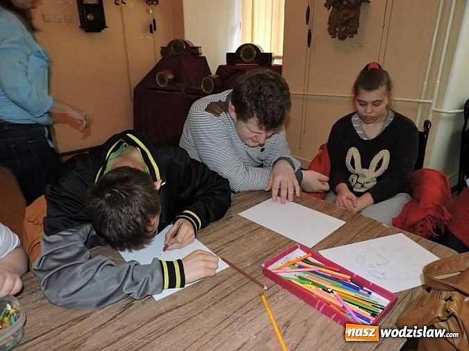 Zdjęcie w galerii na portalu naszwodzislaw.com: Nauczyli się czegoś nowego o historii zegarów  wiadomości z regionu