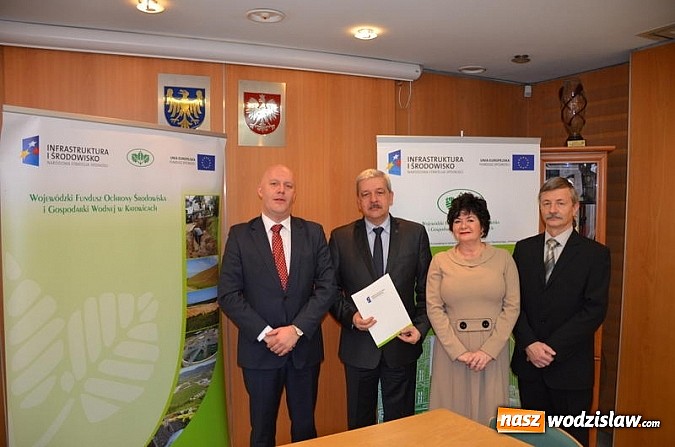 Zdjęcie w galerii na portalu naszwodzislaw.com: Wręczenie potwierdzeń dofinansowania beneficjentom z Porąbki, Tarnowskich Gór i Sosnowca  wiadomości z regionu