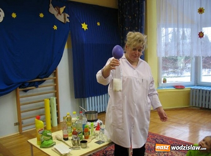 Zdjęcie w galerii na portalu naszwodzislaw.com: Nauka poprzez zabawy badawcze w PP nr 16 w Wodzisławiu Śląskim  wiadomości z regionu