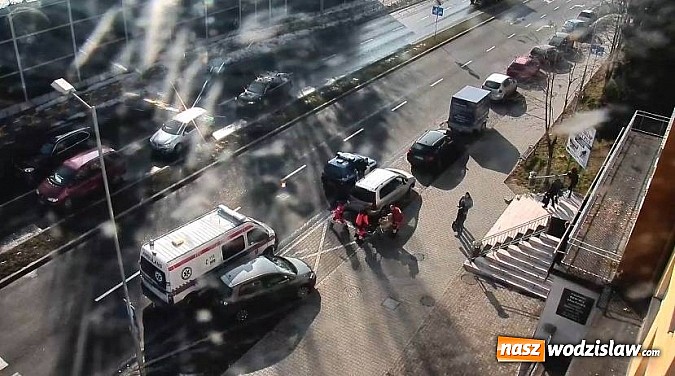 Zdjęcie w galerii na portalu naszwodzislaw.com: Nie zajmuj miejsca karetce  wiadomości z regionu