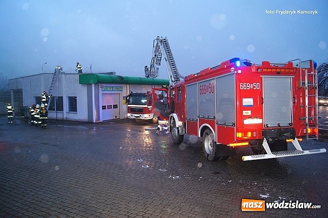 Zdjęcie w galerii na portalu naszwodzislaw.com: Pożar stacji paliw w Kokoszycach wiadomości z regionu