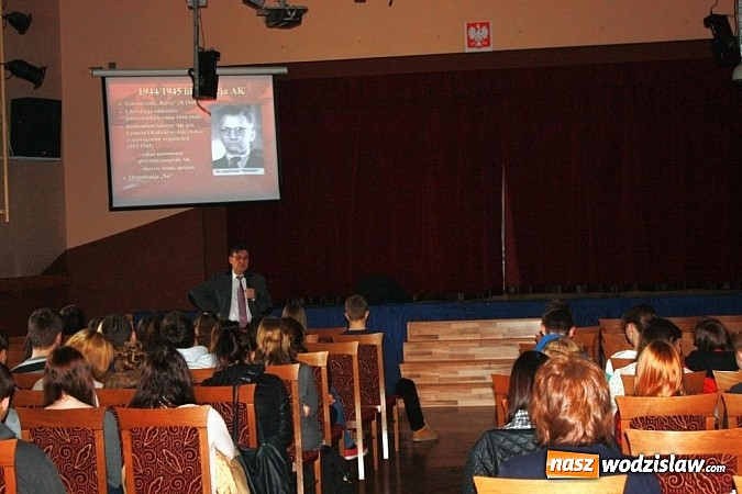 Zdjęcie w galerii na portalu naszwodzislaw.com: Żołnierze Wyklęci w I LO w Wodzisławiu Śl.  wiadomości z regionu