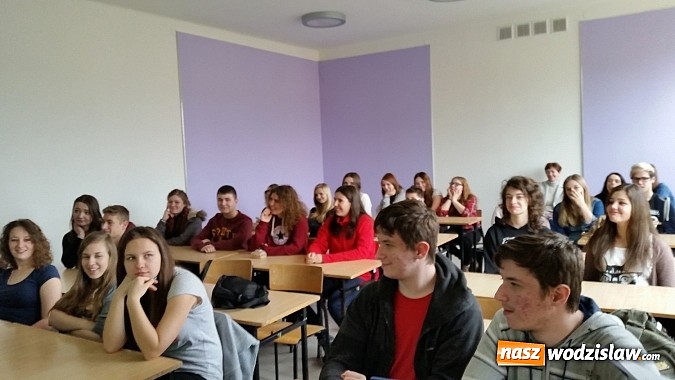 Zdjęcie w galerii na portalu naszwodzislaw.com: Raciborscy studenci przeprowadzili warsztaty języka czeskiego w liceum w Rydułtowach i Wodzisławiu Śląskim wiadomości z regionu