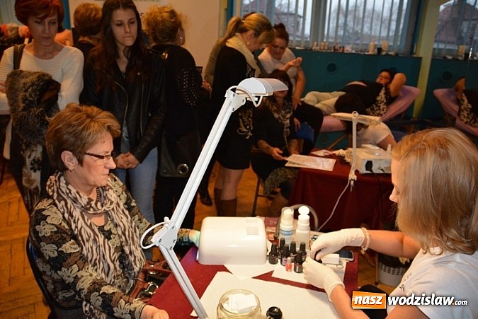 Zdjęcie w galerii na portalu naszwodzislaw.com: Kobieta w roli głównej – wieczór dla pań  wiadomości z regionu