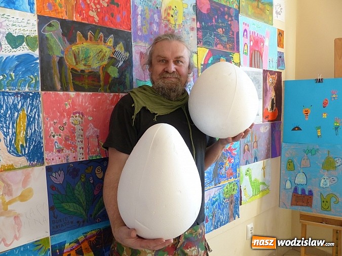 Zdjęcie w galerii na portalu naszwodzislaw.com: Jaja wielkanocne w Rydułtowach czekają na malowanie  wiadomości z regionu