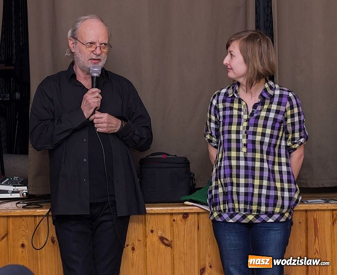 Zdjęcie w galerii na portalu naszwodzislaw.com: Wernisaż wystawy fotografii dziecięcej Moniki Styrnol-Czeczot  wiadomości z regionu