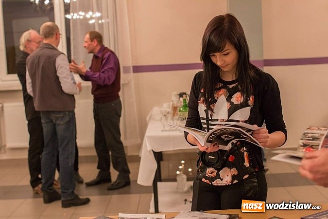 Zdjęcie w galerii na portalu naszwodzislaw.com: Wernisaż wystawy fotografii dziecięcej Moniki Styrnol-Czeczot  wiadomości z regionu