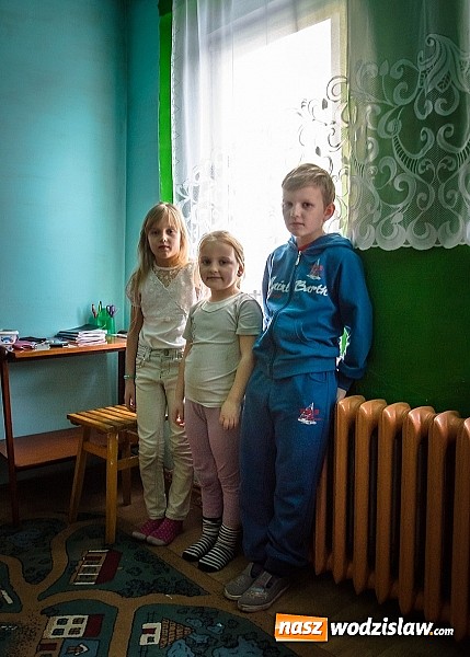 Zdjęcie w galerii na portalu naszwodzislaw.com: Stowarzyszenie Piękne Anioły remontuje pokój rodziny ze Skrzyszowa. Pomóc przy tym projekcie może każdy wiadomości z regionu