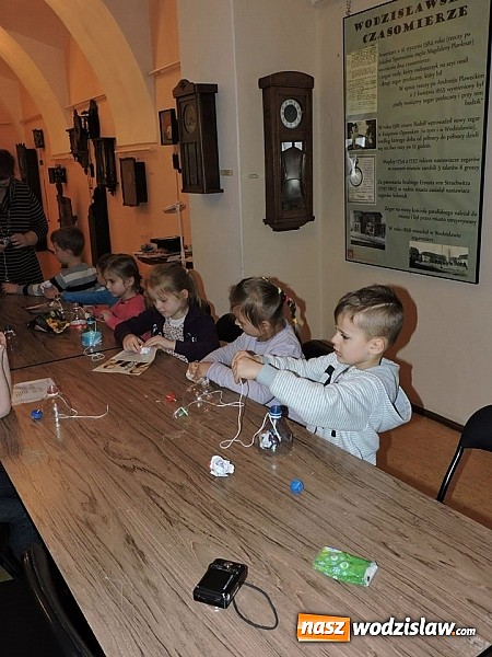 Zdjęcie w galerii na portalu naszwodzislaw.com: Kreatywne zabawy dla przedszkolaków w wodzisławskim Muzeum  wiadomości z regionu