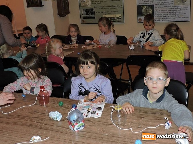 Zdjęcie w galerii na portalu naszwodzislaw.com: Kreatywne zabawy dla przedszkolaków w wodzisławskim Muzeum  wiadomości z regionu