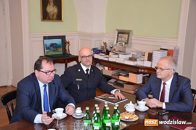 Zdjęcie w galerii na portalu naszwodzislaw.com: Straż pożarna ma nowe wozy wiadomości z regionu