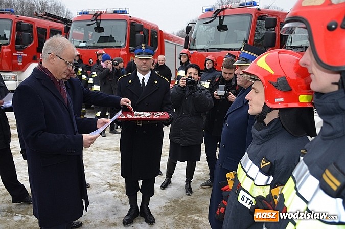 Zdjęcie w galerii na portalu naszwodzislaw.com: Straż pożarna ma nowe wozy wiadomości z regionu