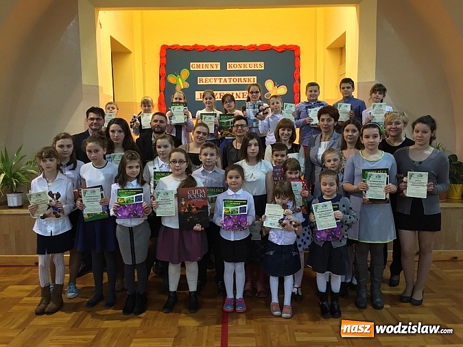Zdjęcie w galerii na portalu naszwodzislaw.com: Laureaci gminnego konkursu recytatorskiego "Przecinek" wyłonieni wiadomości z regionu