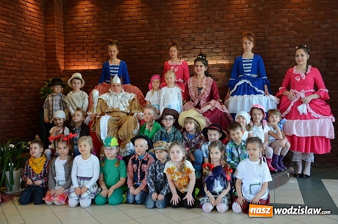 Zdjęcie w galerii na portalu naszwodzislaw.com: Obchody Frankofonii w Gimnazjum nr 2 wiadomości z regionu