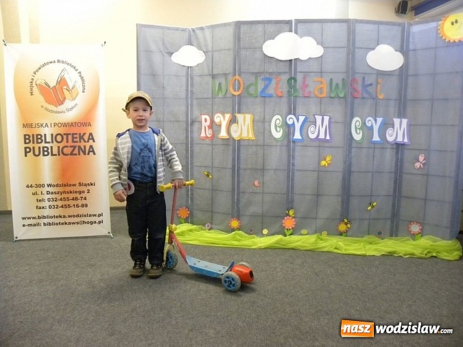 Zdjęcie w galerii na portalu naszwodzislaw.com: Światowy Dzień Poezji w wodzisławskiej bibliotece wiadomości z regionu