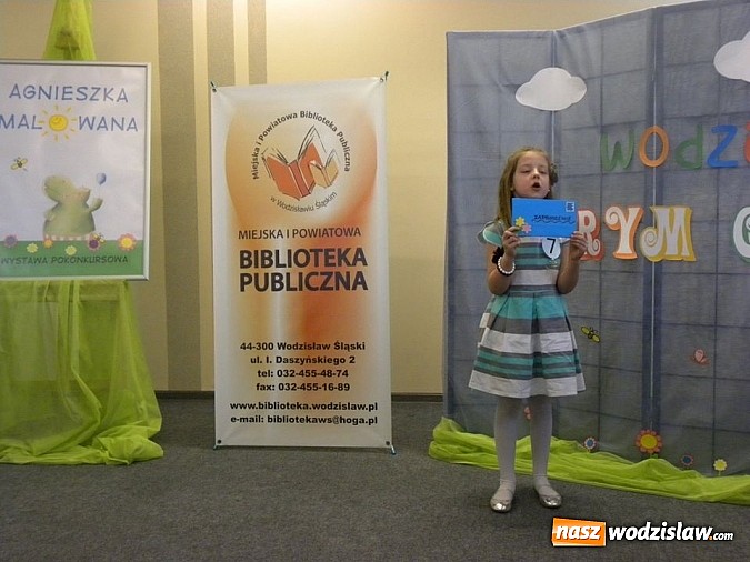 Zdjęcie w galerii na portalu naszwodzislaw.com: Światowy Dzień Poezji w wodzisławskiej bibliotece wiadomości z regionu