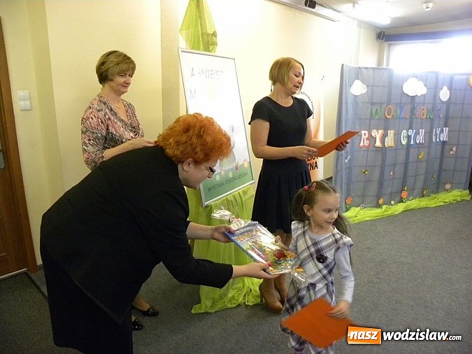 Zdjęcie w galerii na portalu naszwodzislaw.com: Światowy Dzień Poezji w wodzisławskiej bibliotece wiadomości z regionu