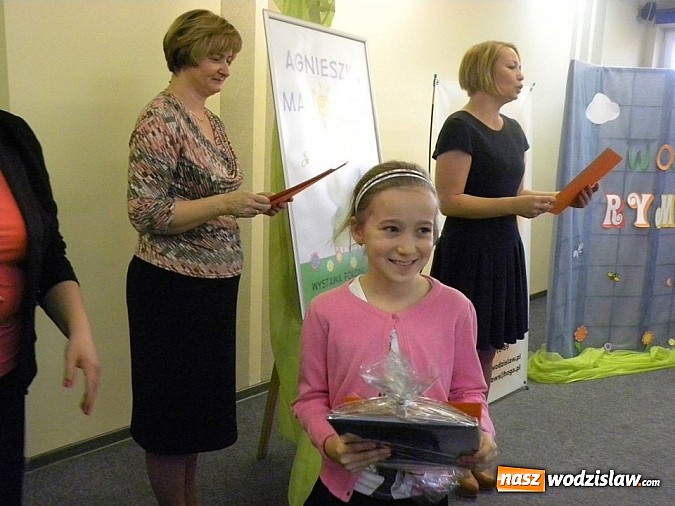 Zdjęcie w galerii na portalu naszwodzislaw.com: Światowy Dzień Poezji w wodzisławskiej bibliotece wiadomości z regionu