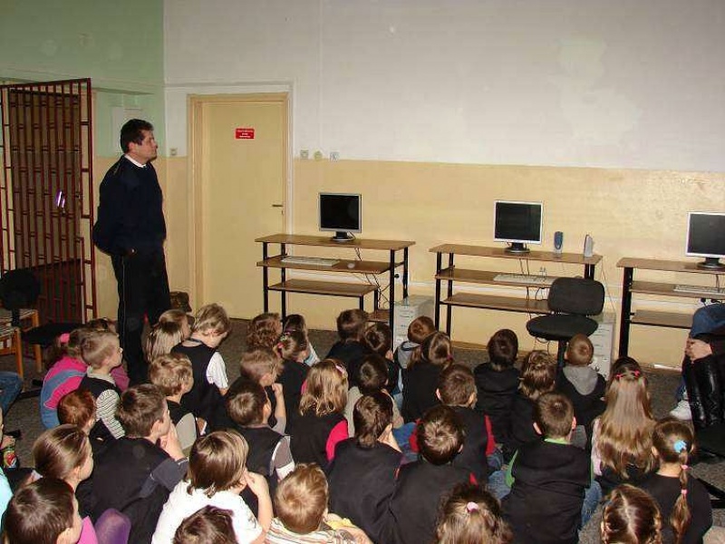 Zdjęcie w galerii na portalu naszwodzislaw.com: Bezpieczne ferie - akcja straży miejskiej wiadomości z regionu