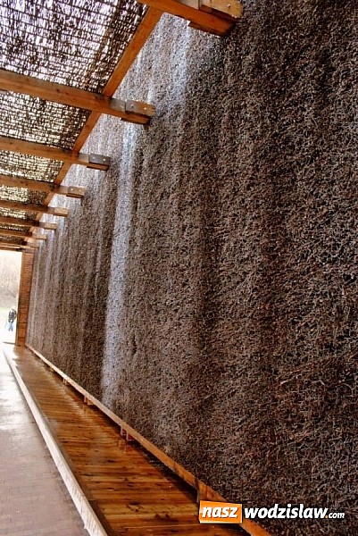 Zdjęcie w galerii na portalu naszwodzislaw.com: Nowy sezon uzdrowiskowy przy radlińskiej tężni - rozpoczęty wiadomości z regionu