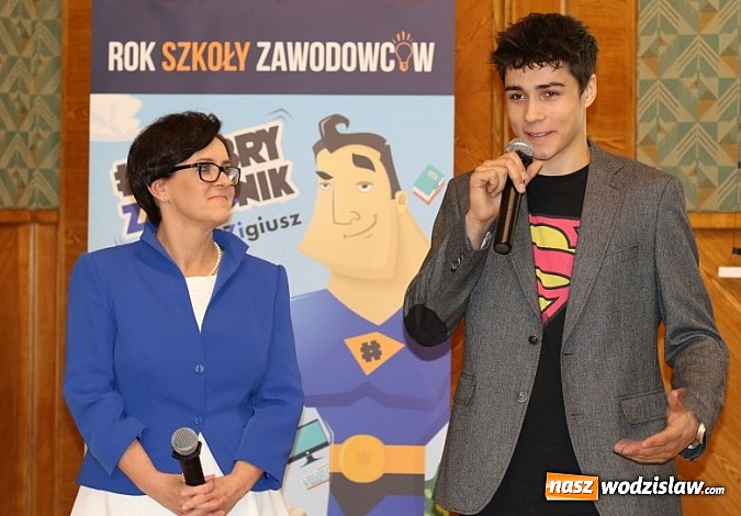 Zdjęcie w galerii na portalu naszwodzislaw.com: Uczeń Zespołu Szkół Technicznych w Wodzisławiu Śląskim promuje ogólnopolską kampanię dot. szkolnictwa zawodowego wiadomości z regionu