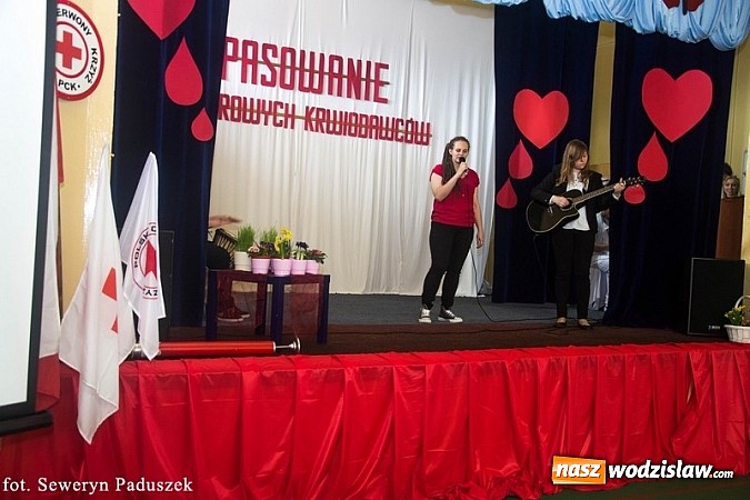 Zdjęcie w galerii na portalu naszwodzislaw.com: Młodzi w Rydułtowach oddają krew wiadomości z regionu