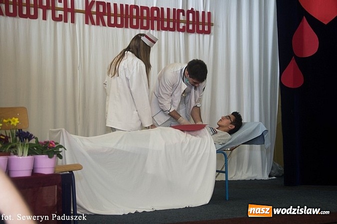 Zdjęcie w galerii na portalu naszwodzislaw.com: Młodzi w Rydułtowach oddają krew wiadomości z regionu