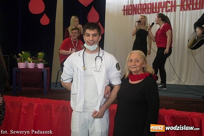 Zdjęcie w galerii na portalu naszwodzislaw.com: Młodzi w Rydułtowach oddają krew wiadomości z regionu