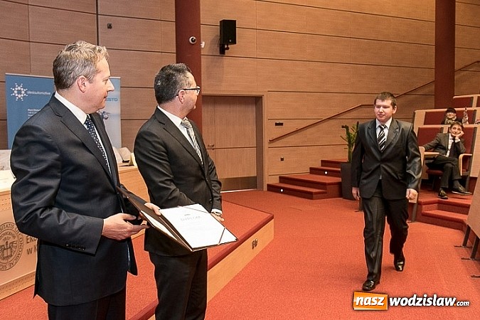 Zdjęcie w galerii na portalu naszwodzislaw.com: ZSP im. Sejmu Śląskiego w Radlinie nagrodzony przez Ministra Gospodarki wiadomości z regionu