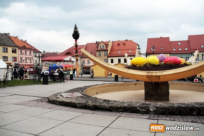 Zdjęcie w galerii na portalu naszwodzislaw.com: Wodzisławski Jarmark Wielkanocny. Dzień historyczny wiadomości z regionu