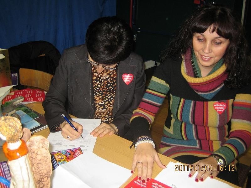 Zdjęcie w galerii na portalu naszwodzislaw.com: Szkoła na Wilchwach zebrała 9 200 zł wiadomości z regionu