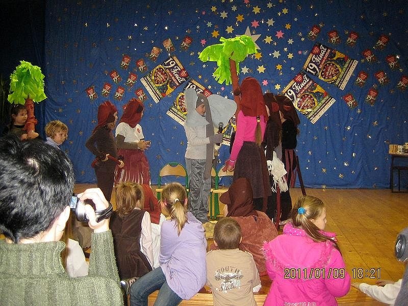 Zdjęcie w galerii na portalu naszwodzislaw.com: Szkoła na Wilchwach zebrała 9 200 zł wiadomości z regionu