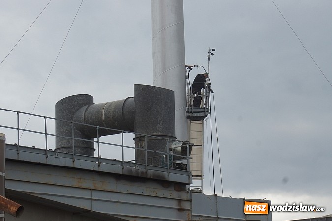 Zdjęcie w galerii na portalu naszwodzislaw.com: Badania nowych filtr&oacute;w w asfaltowni wiadomości z regionu