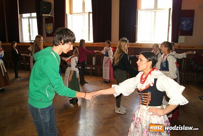 Zdjęcie w galerii na portalu naszwodzislaw.com: Wymiana Młodzieży z Liceum w Montpellier i warsztaty z Remigiuszem Rączką wiadomości z regionu