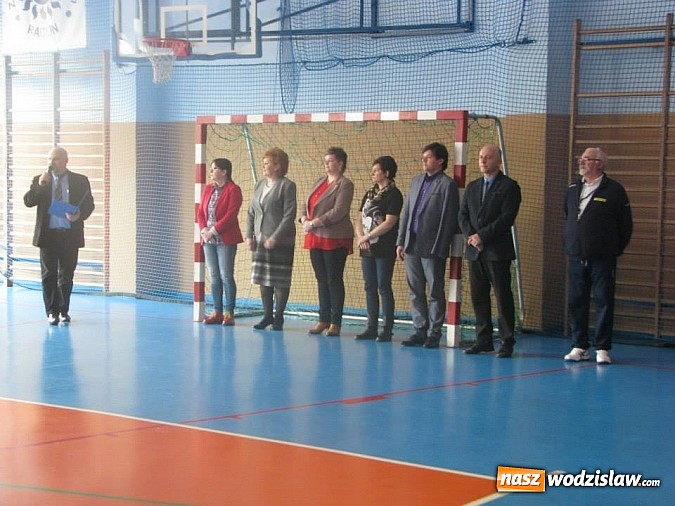 Zdjęcie w galerii na portalu naszwodzislaw.com: Zesp&oacute;ł Szk&oacute;ł Zawodowych mistrzem powiatu w siatk&oacute;wce wiadomości z regionu