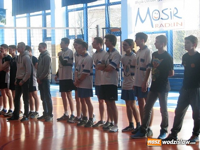 Zdjęcie w galerii na portalu naszwodzislaw.com: Zesp&oacute;ł Szk&oacute;ł Zawodowych mistrzem powiatu w siatk&oacute;wce wiadomości z regionu