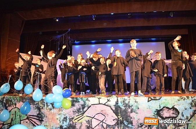 Zdjęcie w galerii na portalu naszwodzislaw.com: O autyzmie kolorowo i rokendrolowo w Wodzisławskim Centrum Kultury wiadomości z regionu