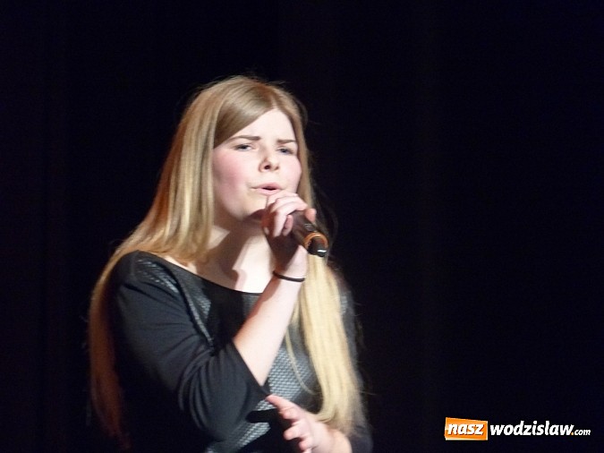 Zdjęcie w galerii na portalu naszwodzislaw.com: Wiktorie trafiły do rąk najlepszych sportowc&oacute;w wiadomości z regionu